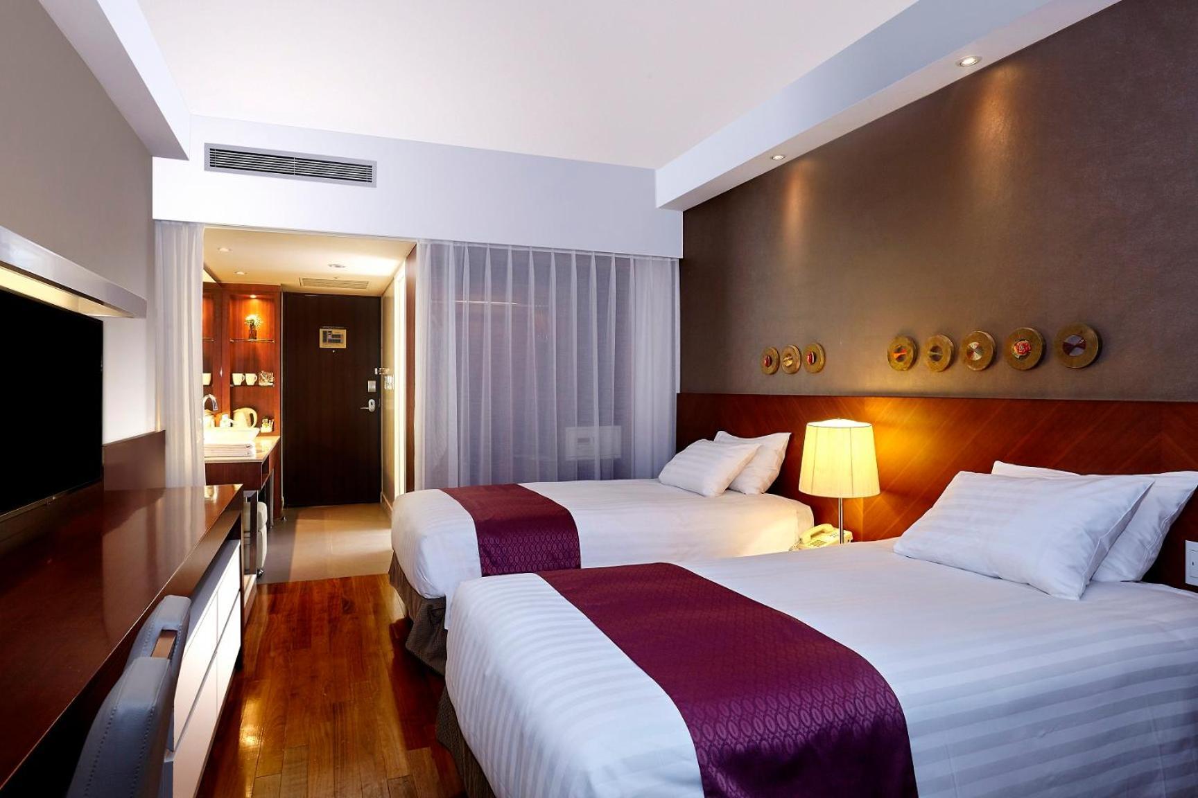 Habitación comunicada (5 adultos)