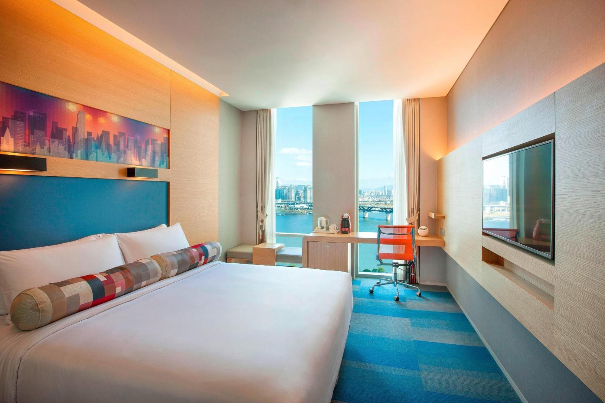 Chic River, Guest room, 1 King, River view,1643179563:JPEG