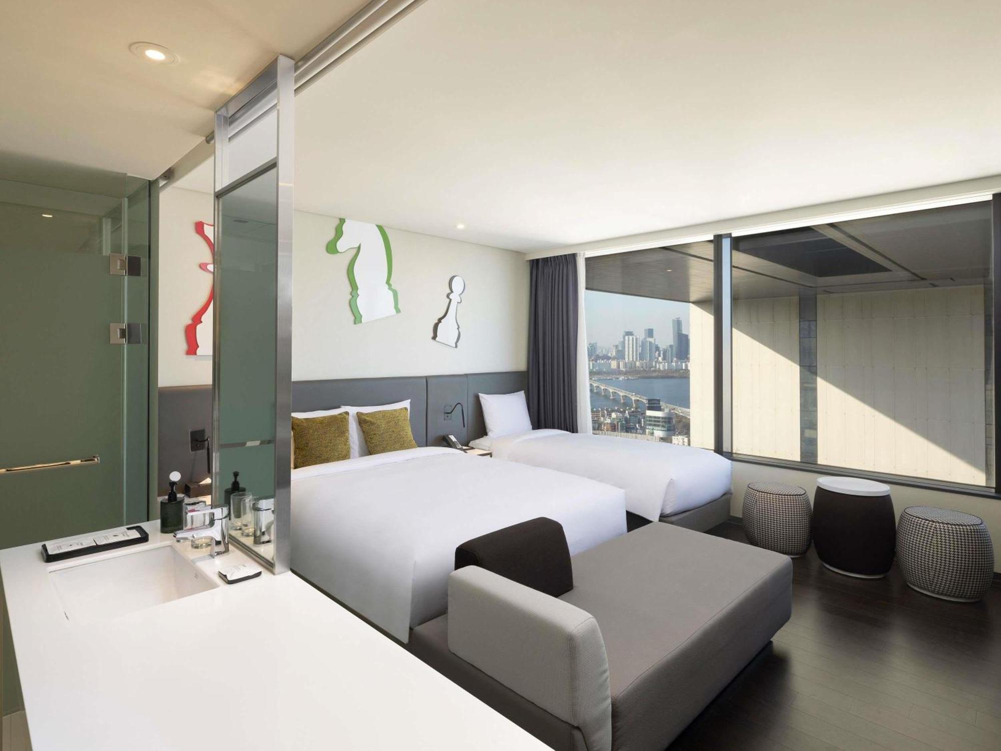 Junior Suite One Double Bed One Single Bed