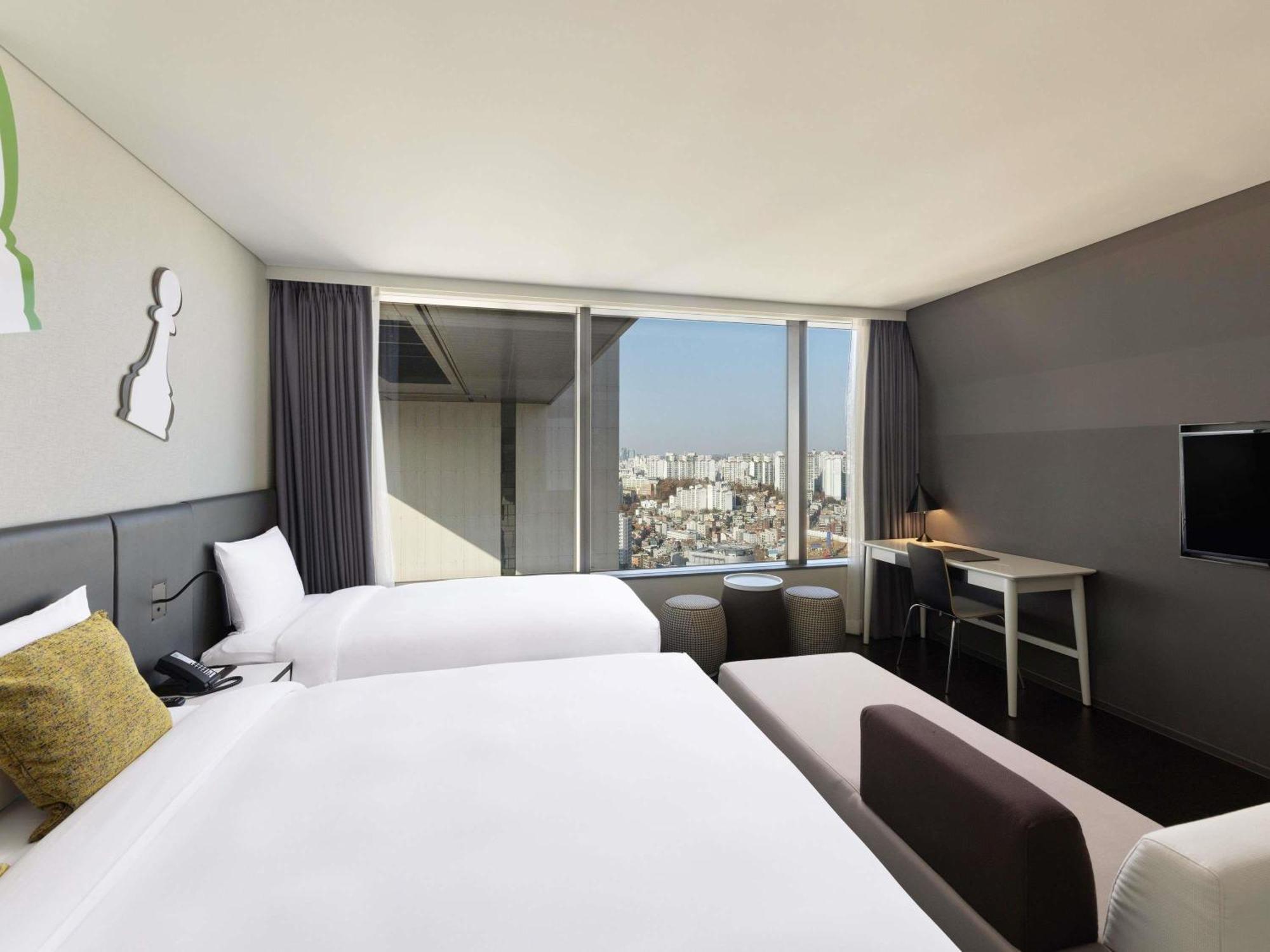 Junior Suite One Double Bed One Single Bed