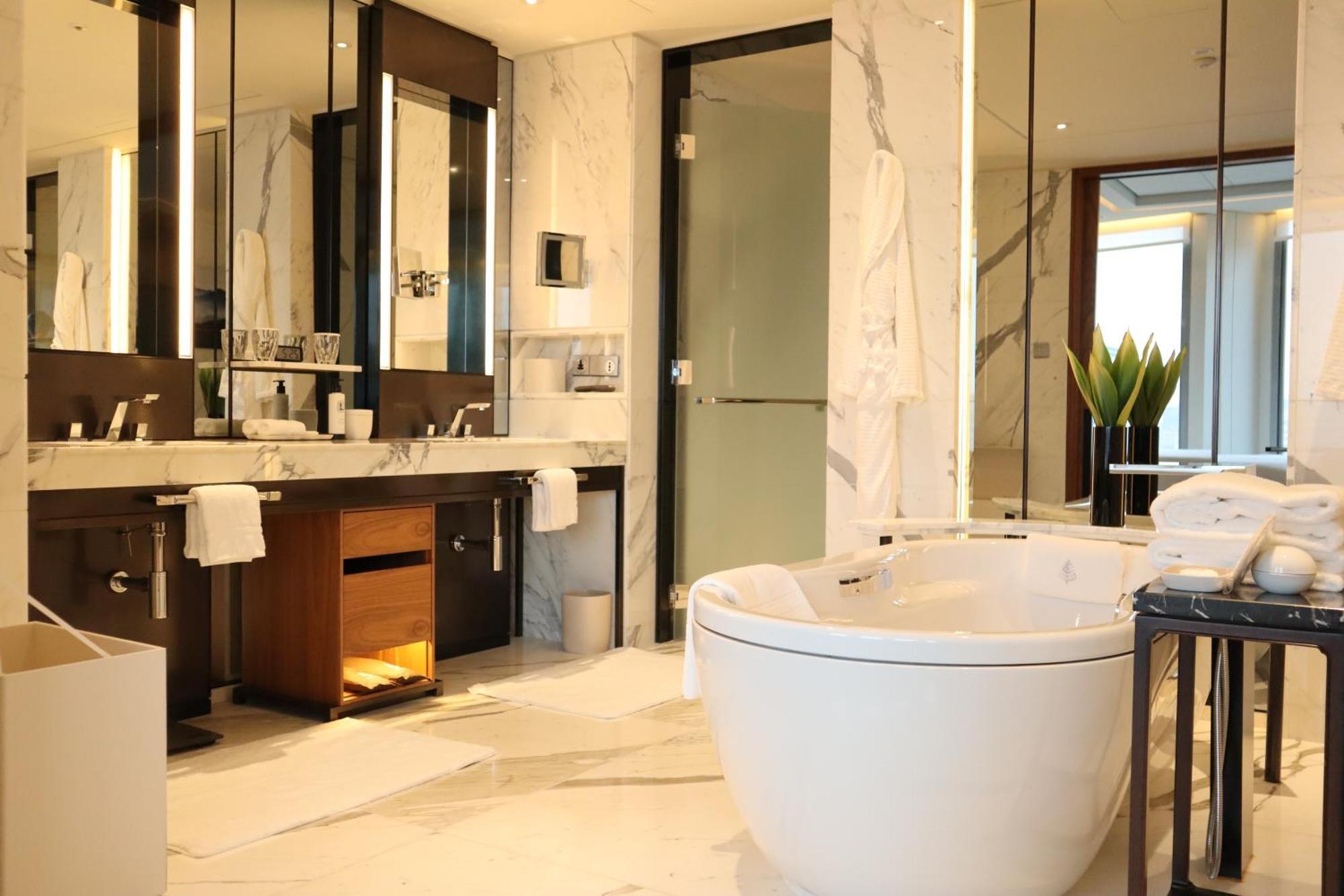 Three-Bedroom Suite,1742969489:JPEG