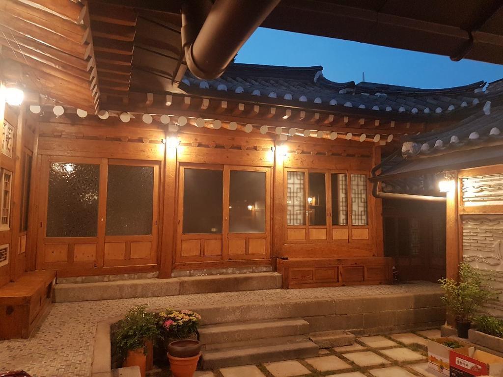 Quarto Individual com Banheiro Privativo