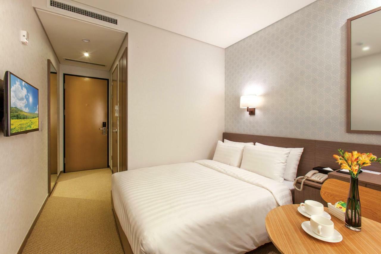 Chambre Double Affaires (Sans Fenêtre)