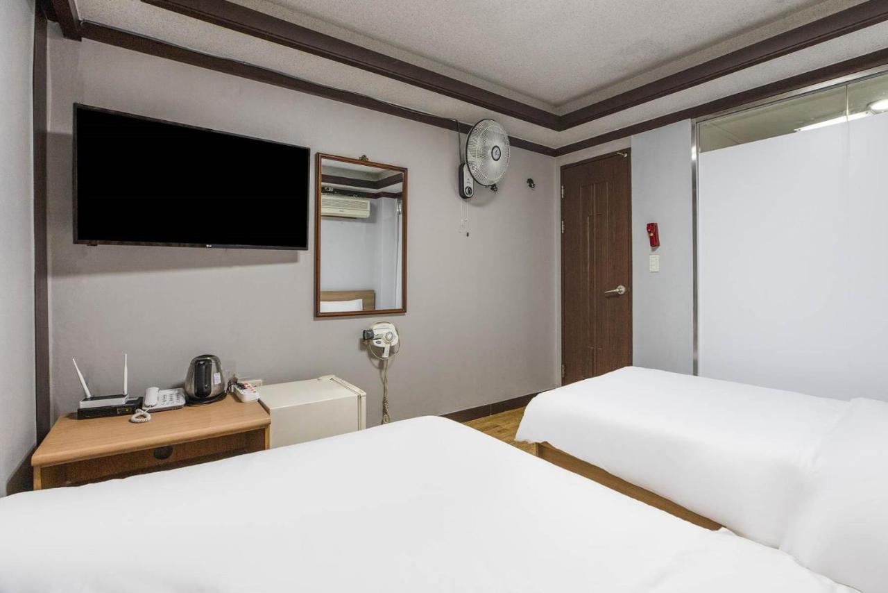 Triple Room with Shower