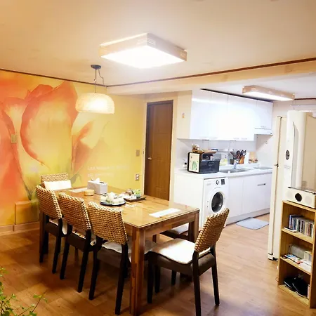 Lydia Craft Guesthouse-2