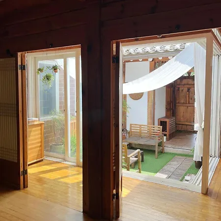 Seoulstory Hanok-3