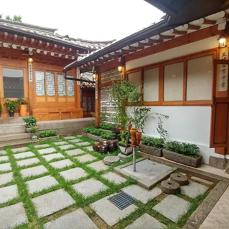 Sophia Hanok Guesthouse-3